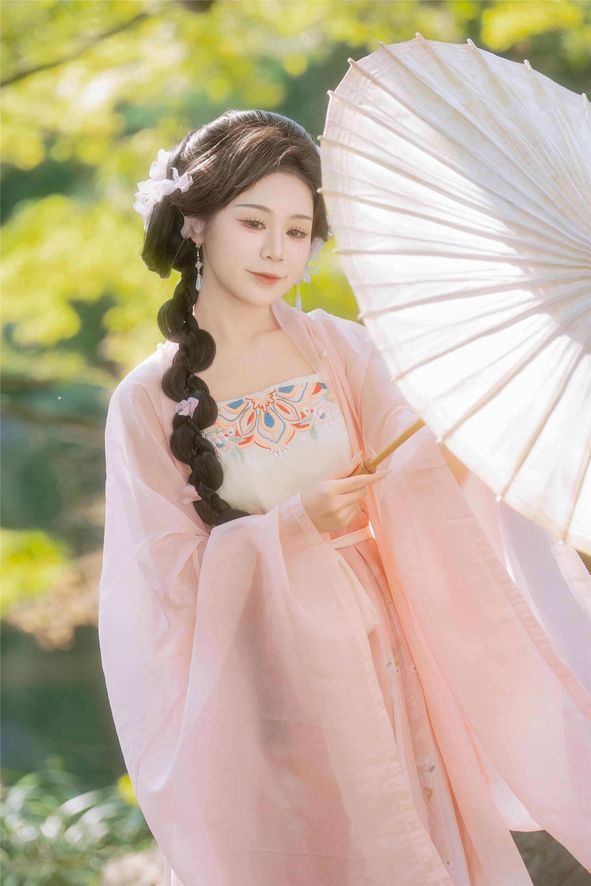 YITUYU艺图语 2025.01.02 粉色温婉 泡芙小方